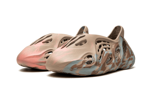 Alternative view of Adidas Yeezy Foam RNNR MX Sand Grey