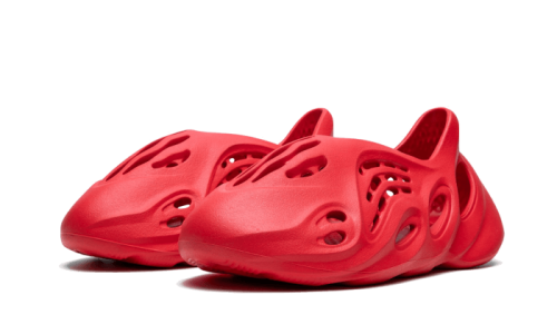 Alternative view of Adidas Yeezy Foam RNNR Vermillion