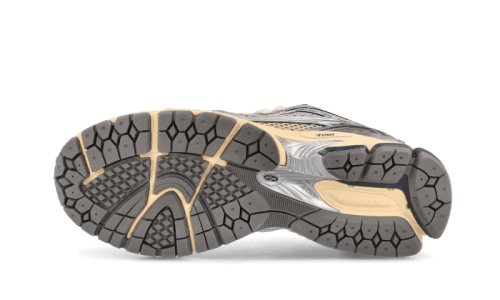 Alternative view of New Balance 1906R thisisneverthat