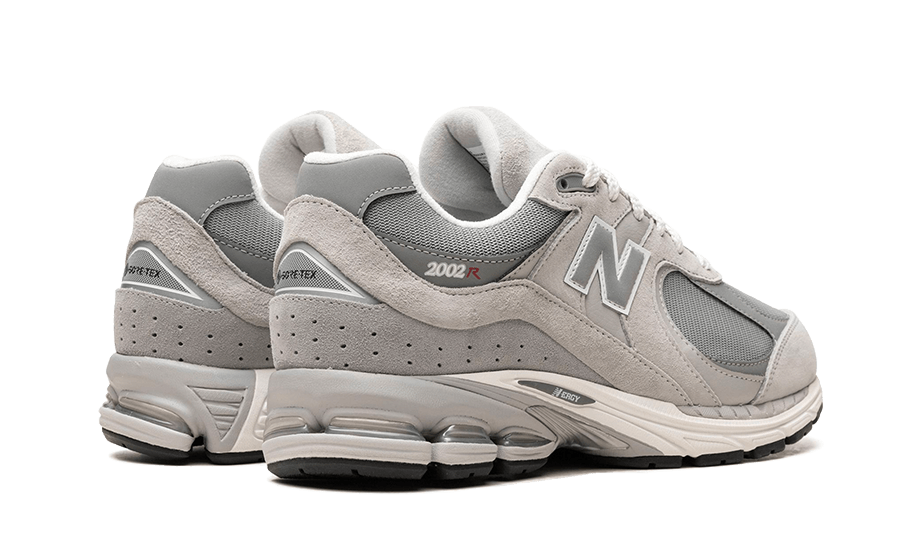 New Balance 2002R Gore-Tex Concrete - Image 3