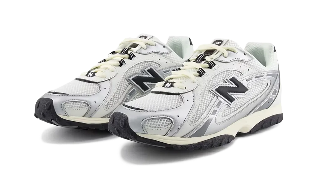 New Balance 204L Silver Metallic Black - Image 2