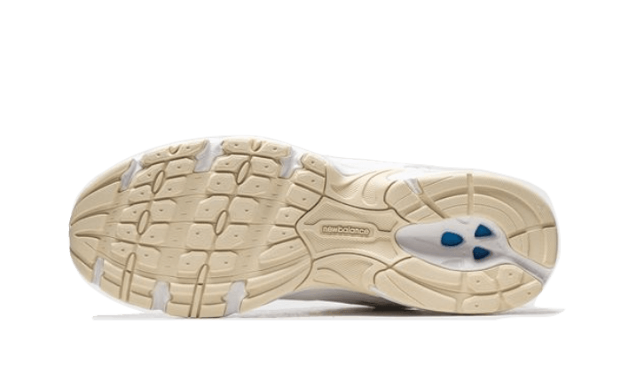 New Balance 530 White Calm Taupe - Image 4