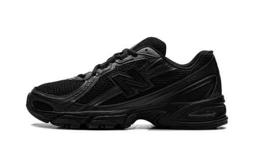 New Balance 740 Black