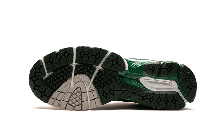 New Balance 860 V2 Aime Leon Dore Green - Image 4