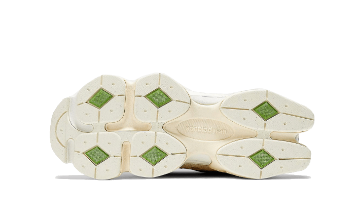New Balance 9060 Bricks & Wood - Image 3
