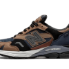 New Balance 920 Navy Beige