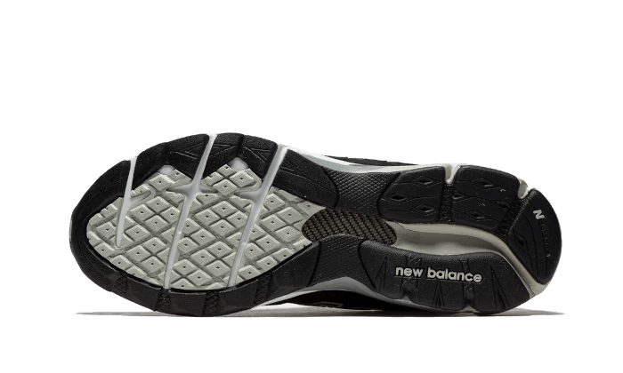 New Balance 990 V3 Black White - Image 4