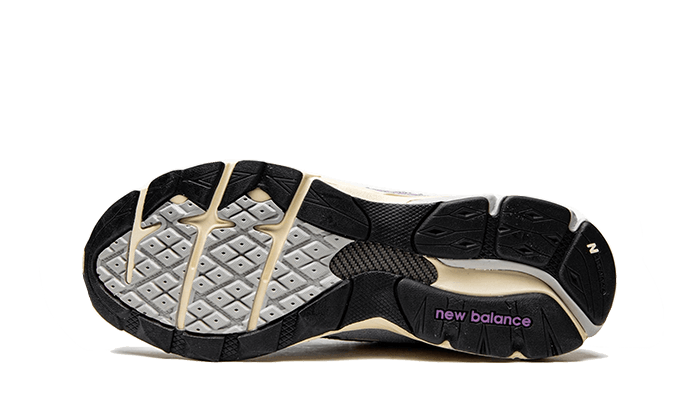 New Balance 990 V3 Made In USA Teddy Santis Raw Amethyst - Image 4
