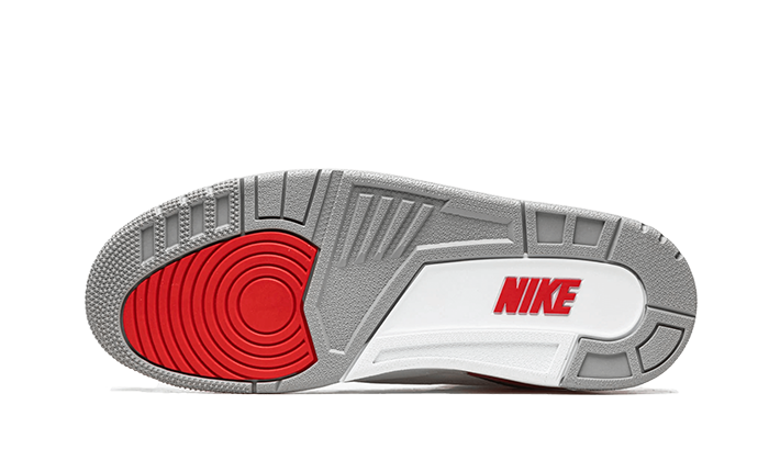 Air Jordan 3 OG Fire Red - Image 3