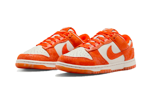 Alternative view of Nike Dunk Low Cracked Orange