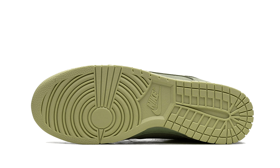 Nike Dunk Low Premium Oil Green - Image 4