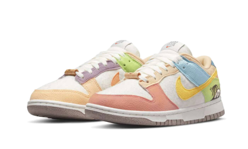 Alternative view of Nike Dunk Low SE Sun Club