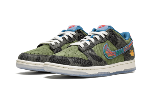Alternative view of Nike Dunk Low Siempre Familia