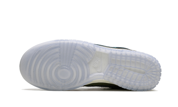 Nike Dunk Low Siempre Familia - Image 4