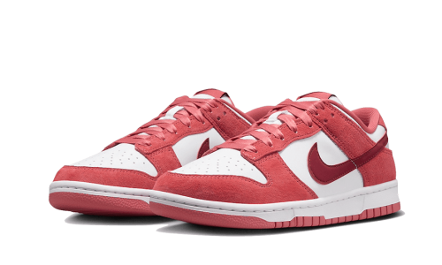 Alternative view of Nike Dunk Low Valentine's Day