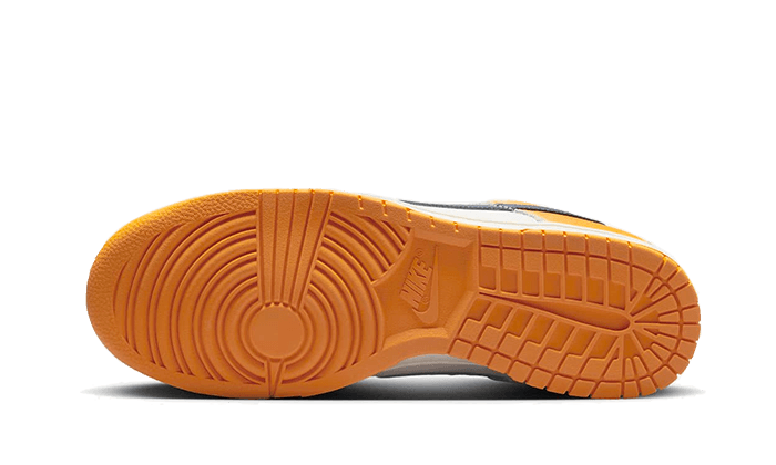 Nike Dunk Low Wear and Tear - Image 3