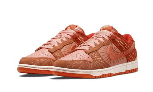 Alternative view of Nike Dunk Low Winter Solstice