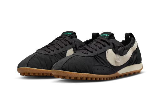 Alternative view of Nike Jacquemus Moon Shoe Black