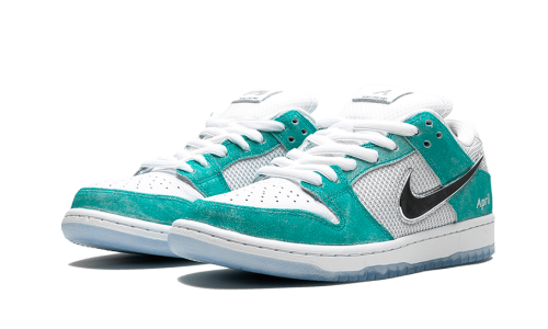 Alternative view of Nike SB Dunk Low April Skateboards