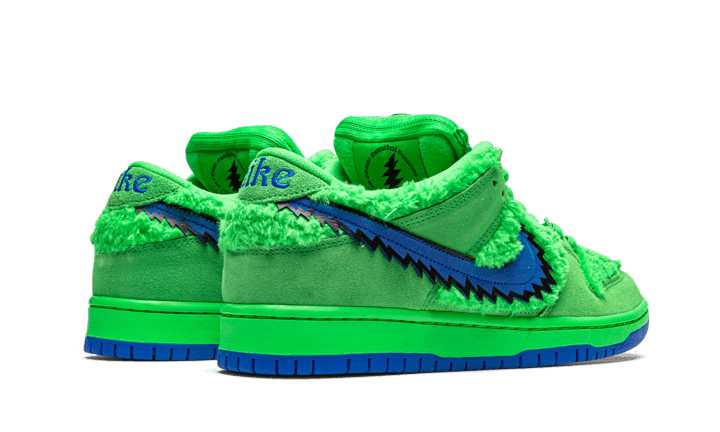 Nike SB Dunk Low Grateful Dead Bears Green - Image 3