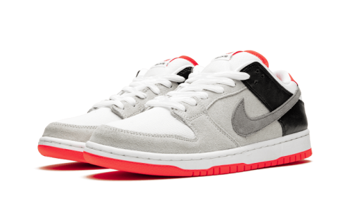 Alternative view of Nike SB Dunk Low Infrared