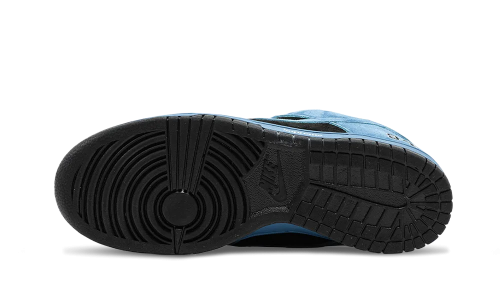 Alternative view of Nike SB Dunk Low Supreme Ocean Fog