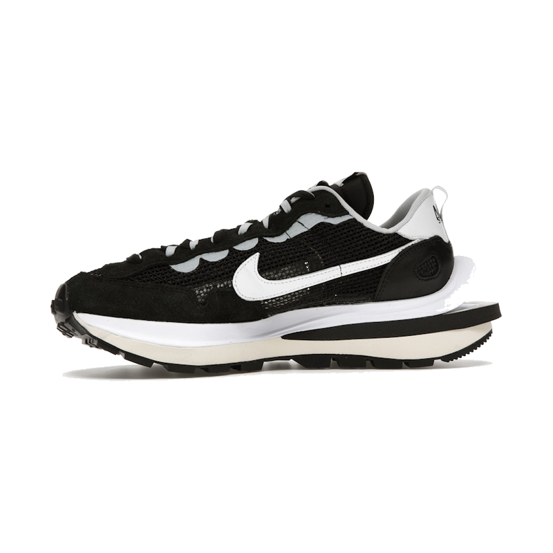 Nike Vaporwaffle sacai Black White - Image 5