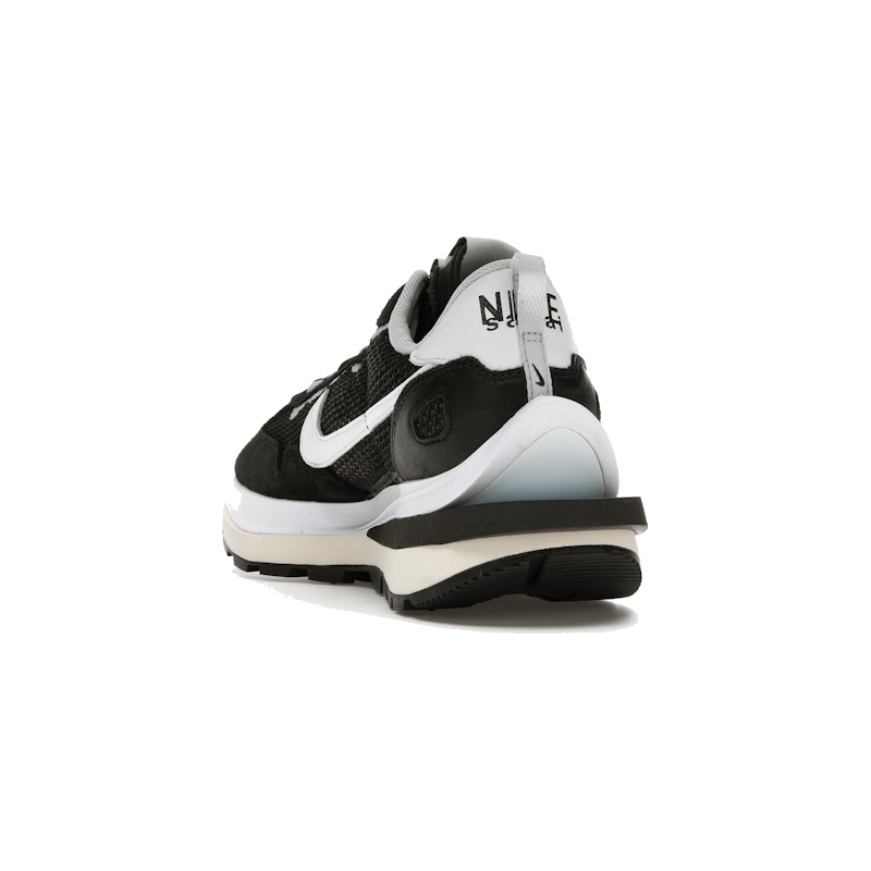 Nike Vaporwaffle sacai Black White - Image 7
