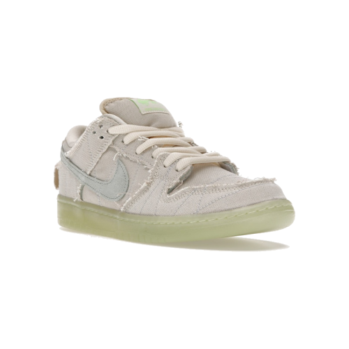 Alternative view of Nike SB Dunk Low Mummy
