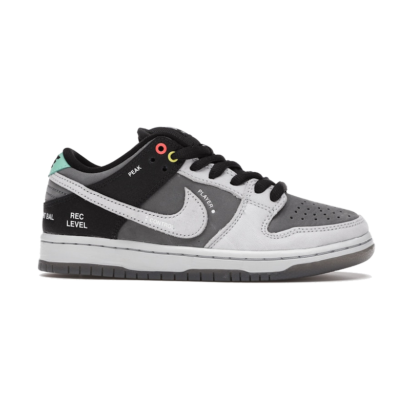 Nike SB Dunk Low VX1000
