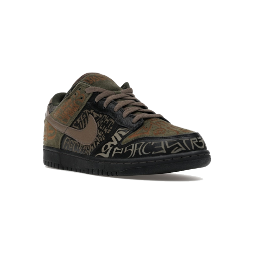 Alternative view of Nike SB Dunk Low Doernbecher