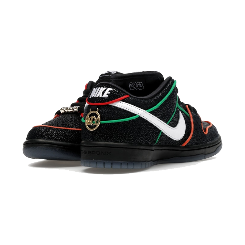 Nike SB Dunk Low Bronx Girls Skate - Image 4