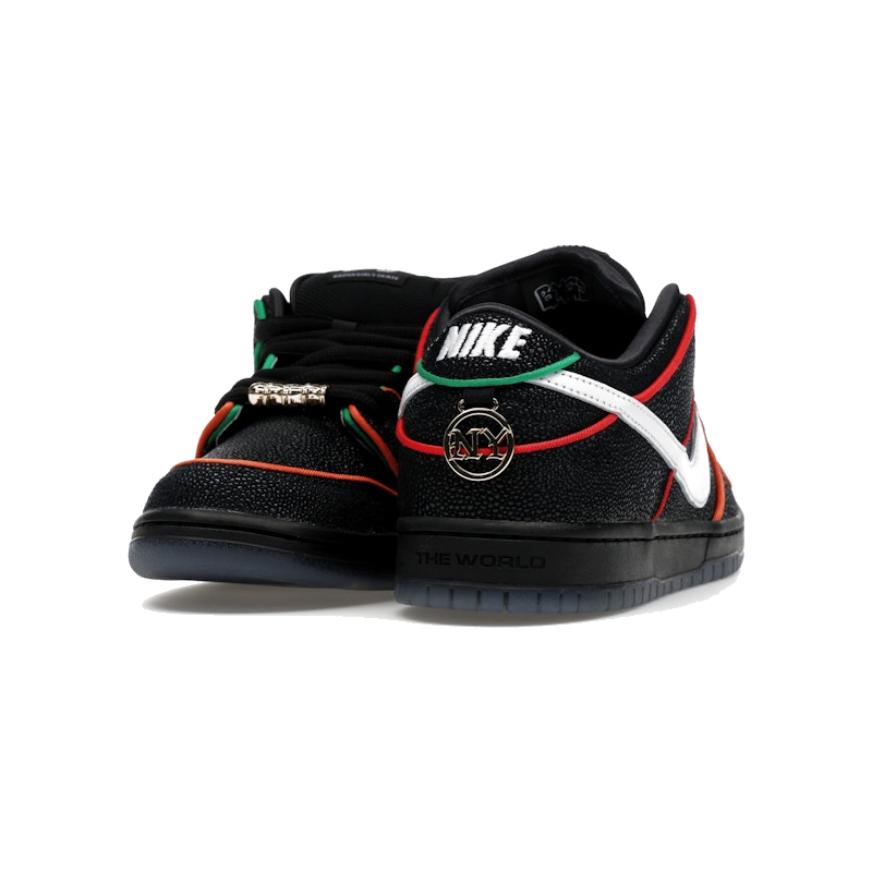 Nike SB Dunk Low Bronx Girls Skate - Image 9