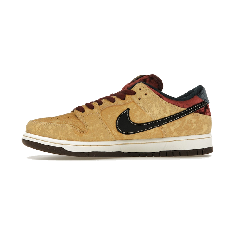 Nike SB Dunk Low City of Cinema - Image 5