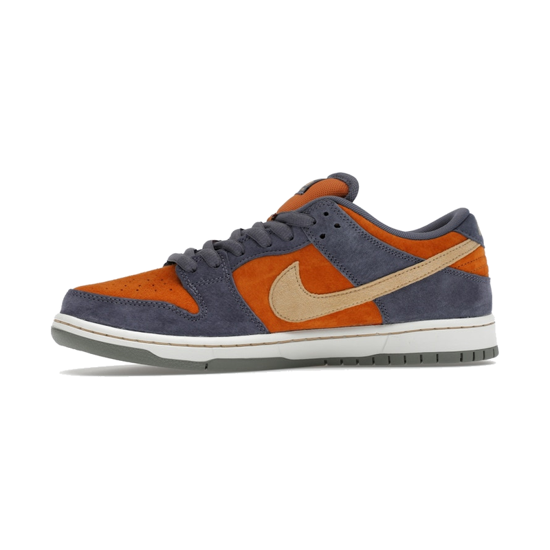 Nike SB Dunk Low Light Carbon Monarch - Image 5