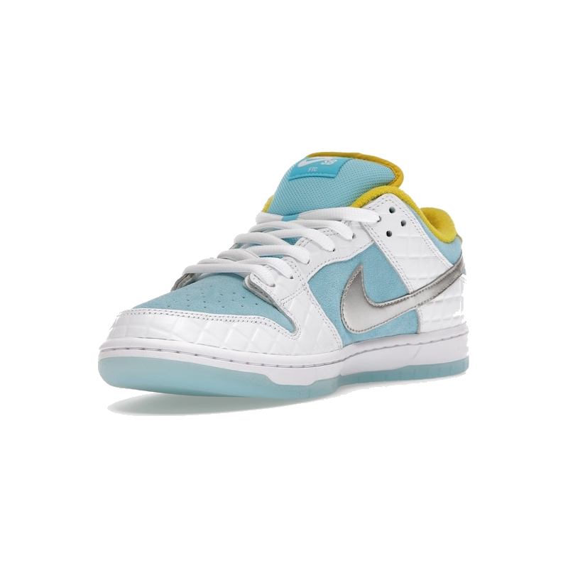 Nike SB Dunk Low FTC Lagoon Pulse - Image 4
