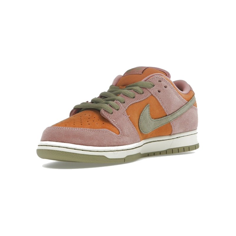 Nike SB Dunk Low Red Stardust - Image 4